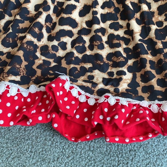 Leopard print ruffle dress with red heart - Picture 3 of 4